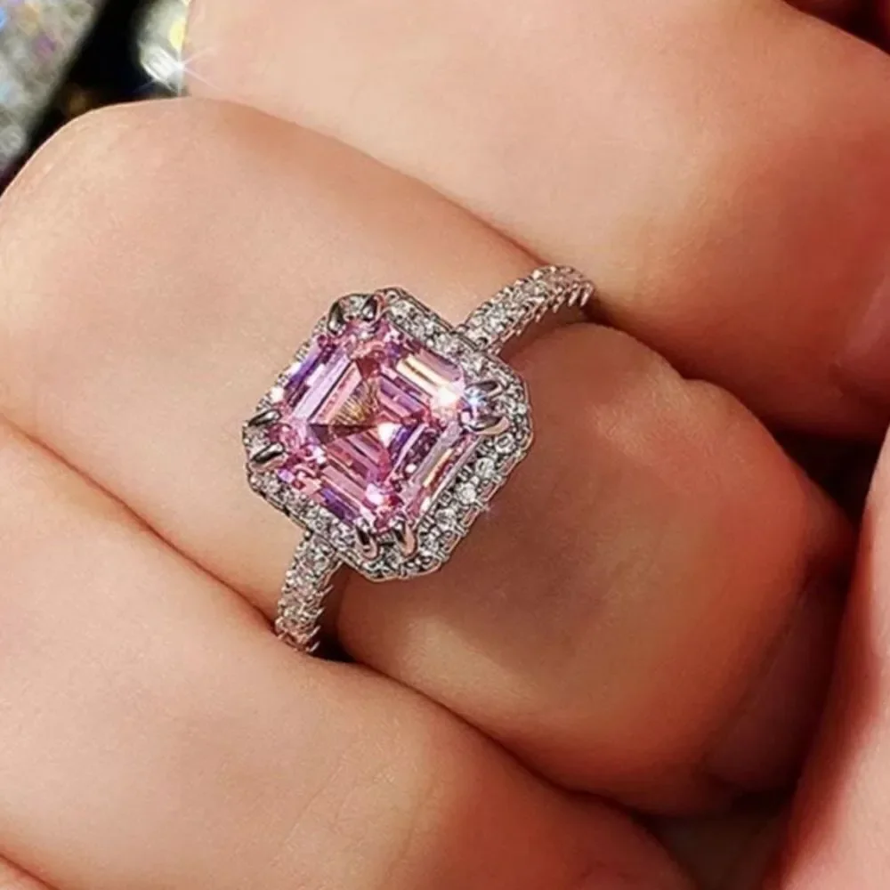 The Valiant in Pink Sapphire in 925 silver sz 10